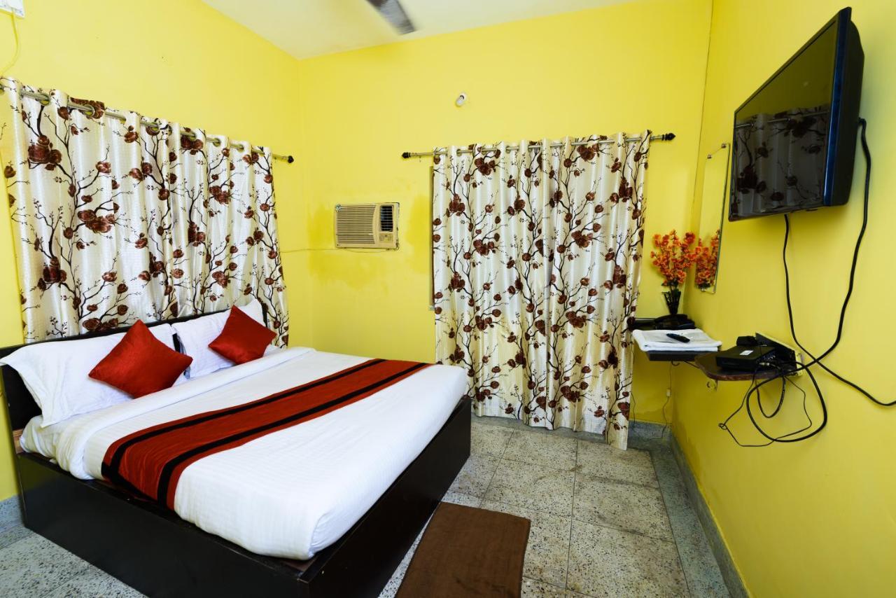 Sterling Baishakhi Hotel Calcutta Exterior foto