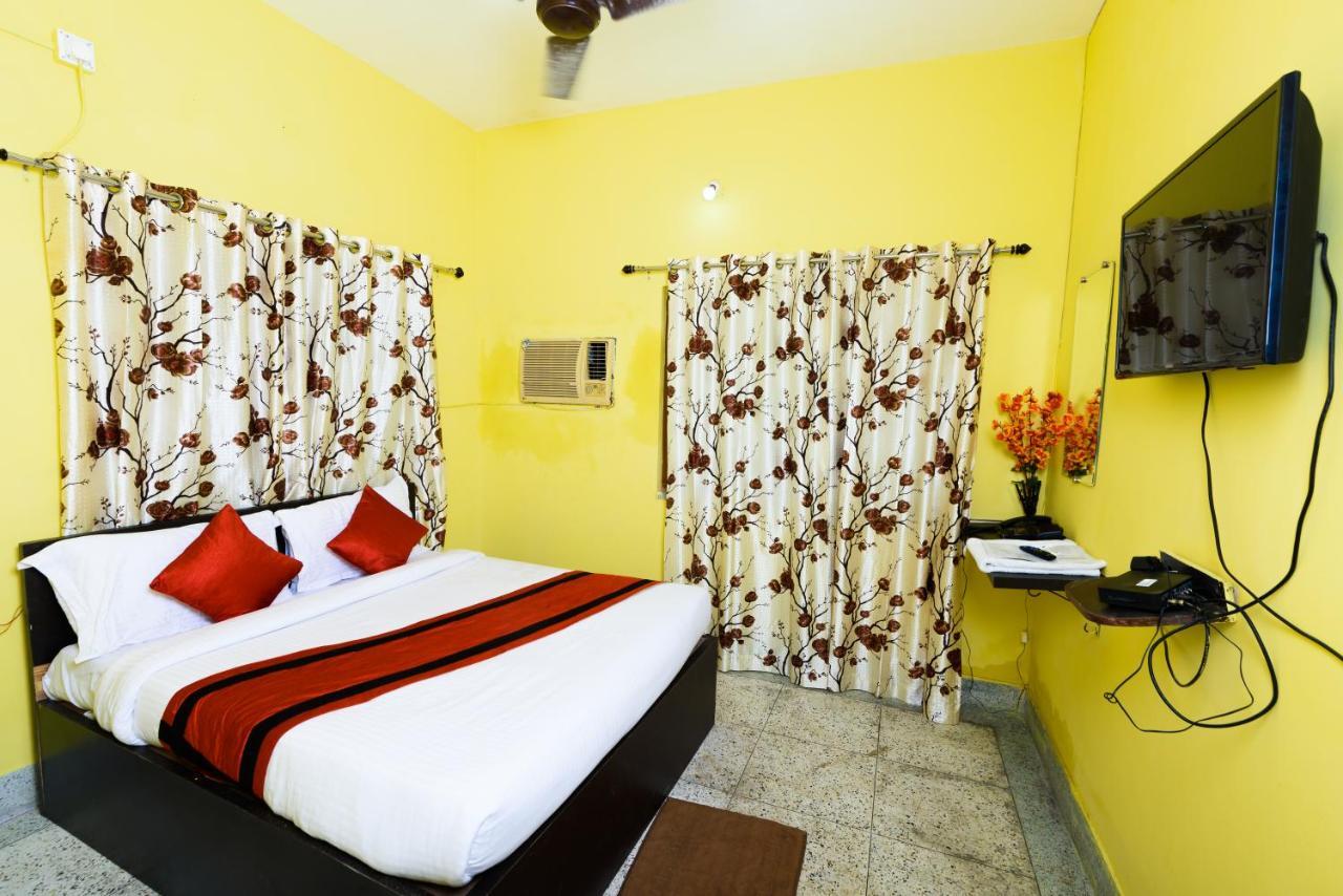Sterling Baishakhi Hotel Calcutta Exterior foto