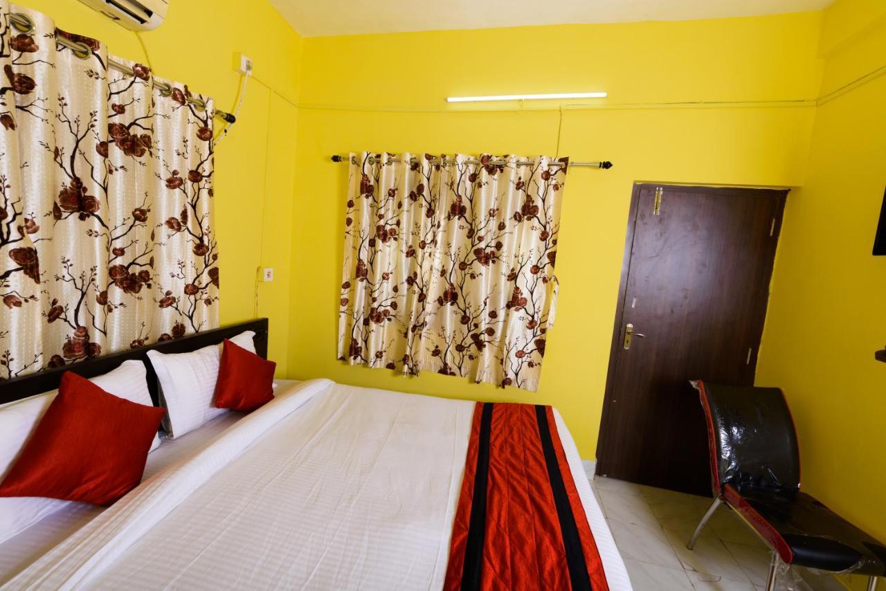 Sterling Baishakhi Hotel Calcutta Exterior foto